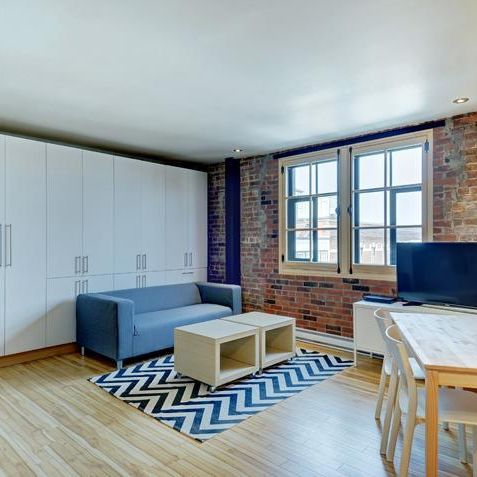 Loft entièrement meublé à louer Vieux-Québec mai 2026 - Photo 1