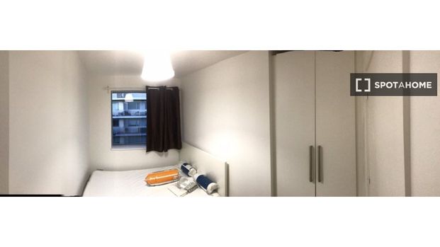 {{ $('Parse Objects').item.json.seoTitle }} - Photo 1