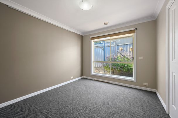 2 Lytham Court, West Wodonga VIC 3690 - Photo 1