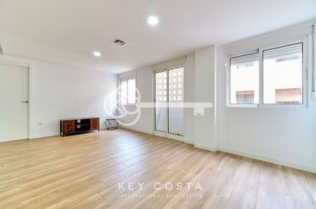 Piso de alquiler en Carrer Jerusalem, Barrio del Centro - Photo 3