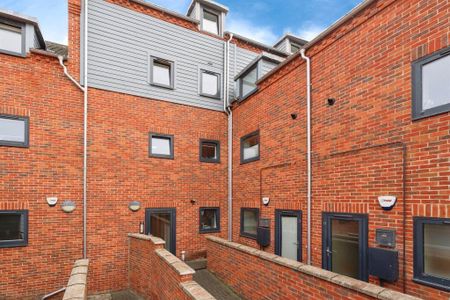 Norwich Street, FAKENHAM - Photo 4