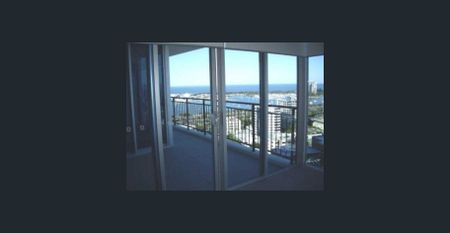 SKYLINE VIEWS FROM THE 17th FLOOR - Mantra Residences @ Southport - Photo 4