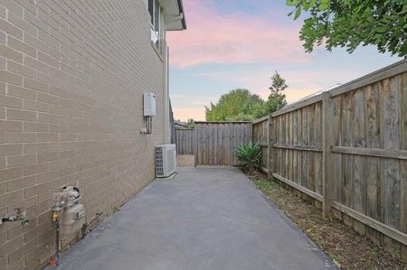 Home For Rent - Photo 5