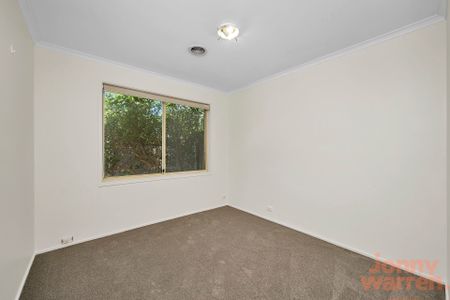 45 May Maxwell Crescent, Gilmore ACT 2905 - House For Rent | Domain - Photo 5