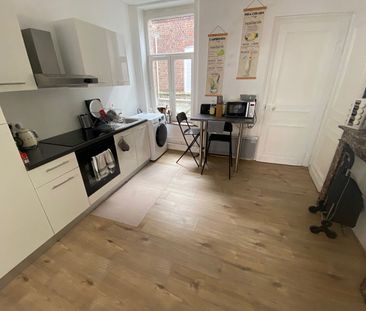 Location Appartement 3 pièces 74m² LILLE 59000 - Photo 5