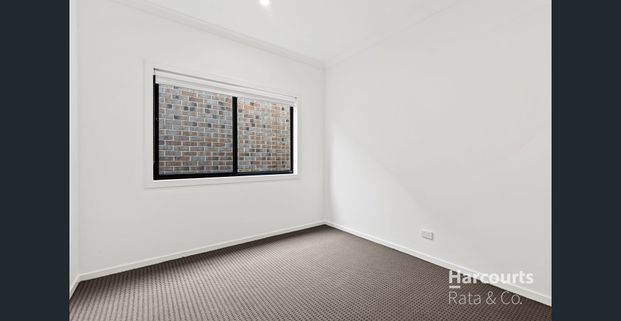 Spacious 4-Bedroom Home with Modern Features in Wollert - Photo 1