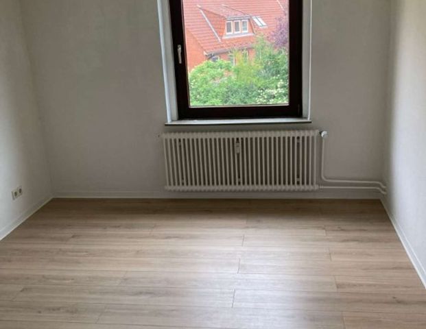 Helle und geräumige 2-Zimmer Wohnung zum 16.07 zu vermieten! - Foto 1