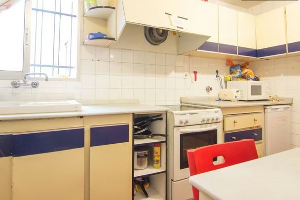 Carrer de Guillem de Castro, Valencia, Valencian Community 46001 - Photo 1