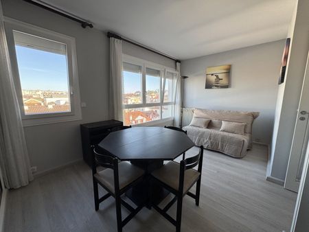 Location Appartement 1 pièce 24m² ST JEAN DE LUZ 64500 - Photo 4