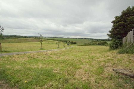 Manor Crescent, Rothwell, Leeds, LS26 - Photo 2