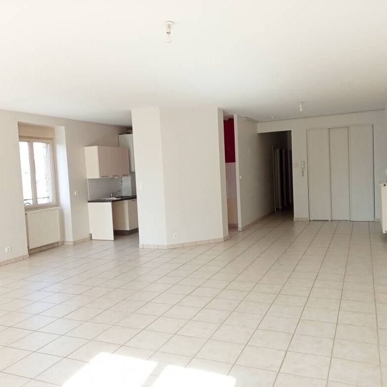 Location appartement 5 pièces 117.44 m² à Mâcon (71000) - Photo 1