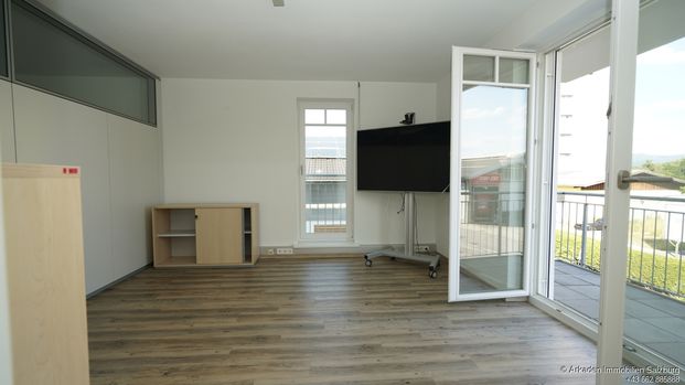 Helle Wohnung in Seekirchen, Balkon, Parkplatz - Photo 1