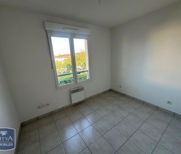 Location Appartement 2 pièces 41m² BOURG EN BRESSE 01000 - Photo 3