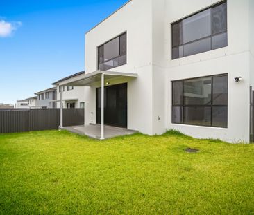 Contemporary Family Living in the Heart of Box Hill - Photo 5