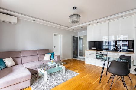 Mieszkanie z loggią 2 pokojowe przy metrze - Photo 3