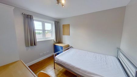 6 bedroom house to rent - Photo 4