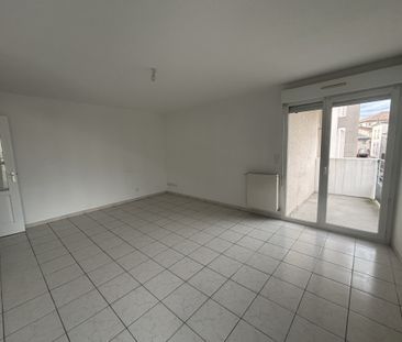 Location Appartement 2 pièces 52m² LE PEAGE DE ROUSSILLON 38550 - Photo 1