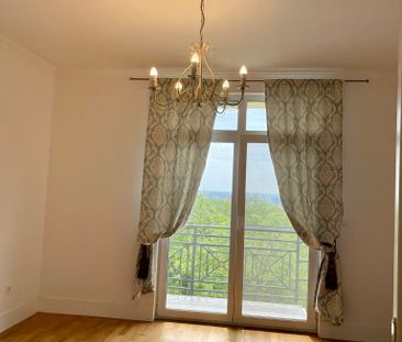 BA III. Rača - 5 izbový zariadený dom pod lesom - Photo 1