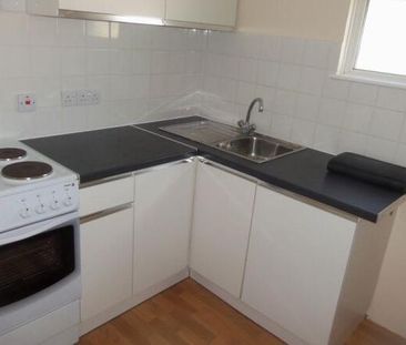 Studio to rent - Photo 6
