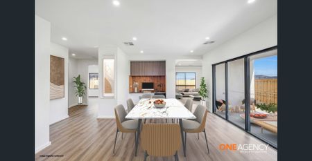 Luxury 4 Bedroom Family House in Smythes Creek!! - Photo 3