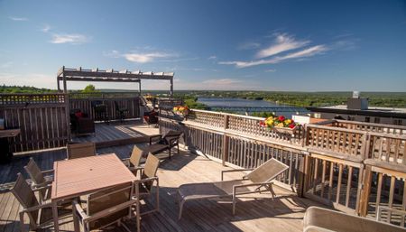 Forest Hill Towers - Photo 3