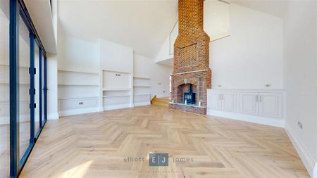 4 bedroom detached house to rent - Photo 2