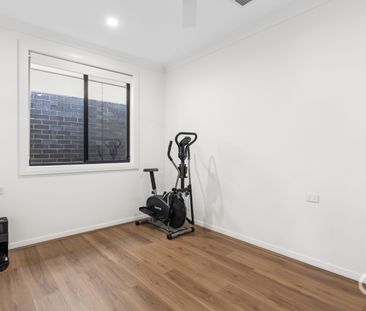 Open the Door to Effortless Family Living in Findon - Photo 6