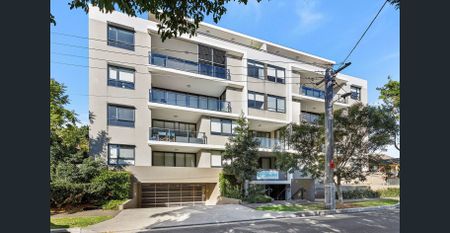 Sundrenched Apartment - Photo 4