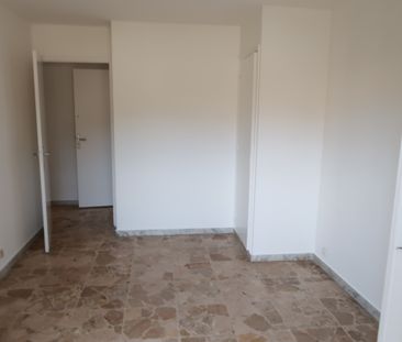 Location Appartement 2 pièces 42m² LE CANNET 06110 - Photo 3