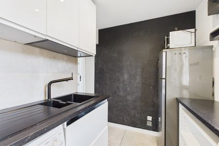 Częściowo umeblowane mieszkanie na wynajem - Zdjęcie 2