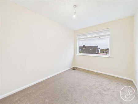 Banksfield Avenue, Yeadon, Leeds, LS19 - Photo 5