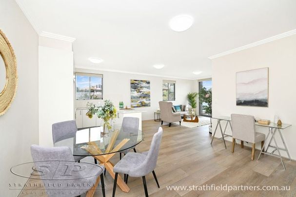 Modern Living - Photo 1