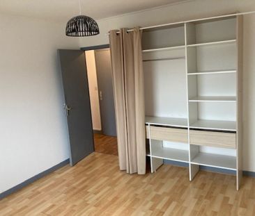 SPACIEUX TYPE 2 EN HYPER CENTRE VILLE PARKING FACILE - Photo 4