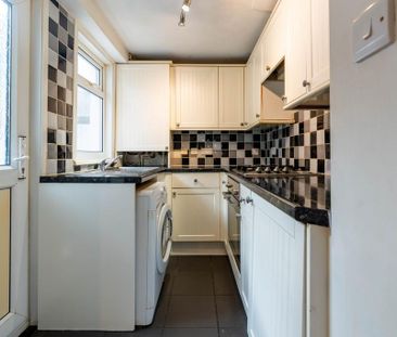 2 bedroom terraced house to rent - Photo 6