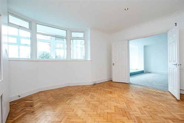 3 bed apartment to rent in Chanel View, Bexhill-on-Sea, TN40 - Photo 1