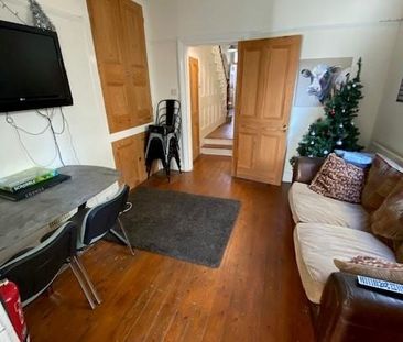 5 bedroom terraced house to rent - Photo 2