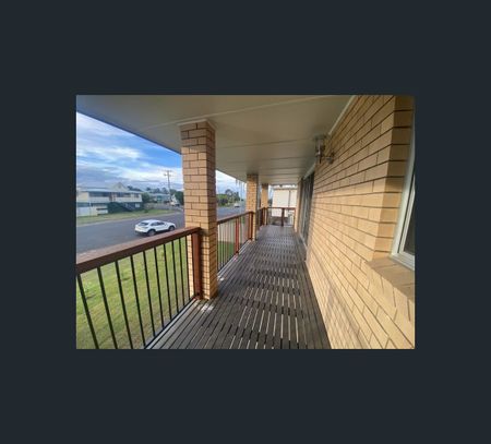 83 Richmond Street, Woodburn, NSW 2472 - Photo 2