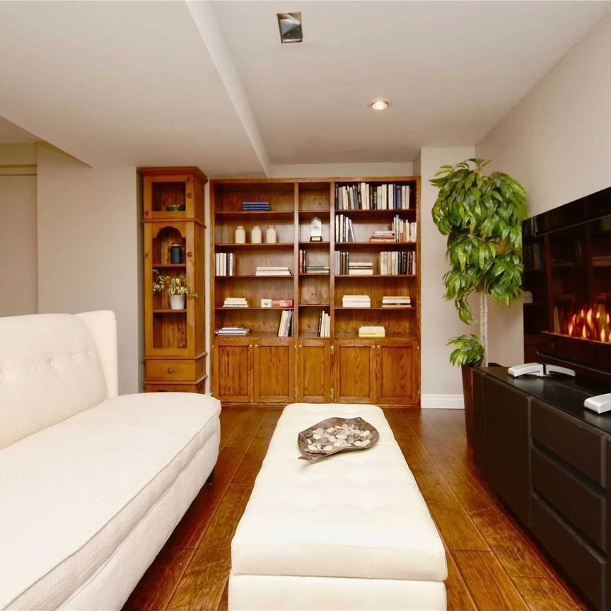 For Lease - 251 Livingstone Street, Barrie, Ontario - Photo 1