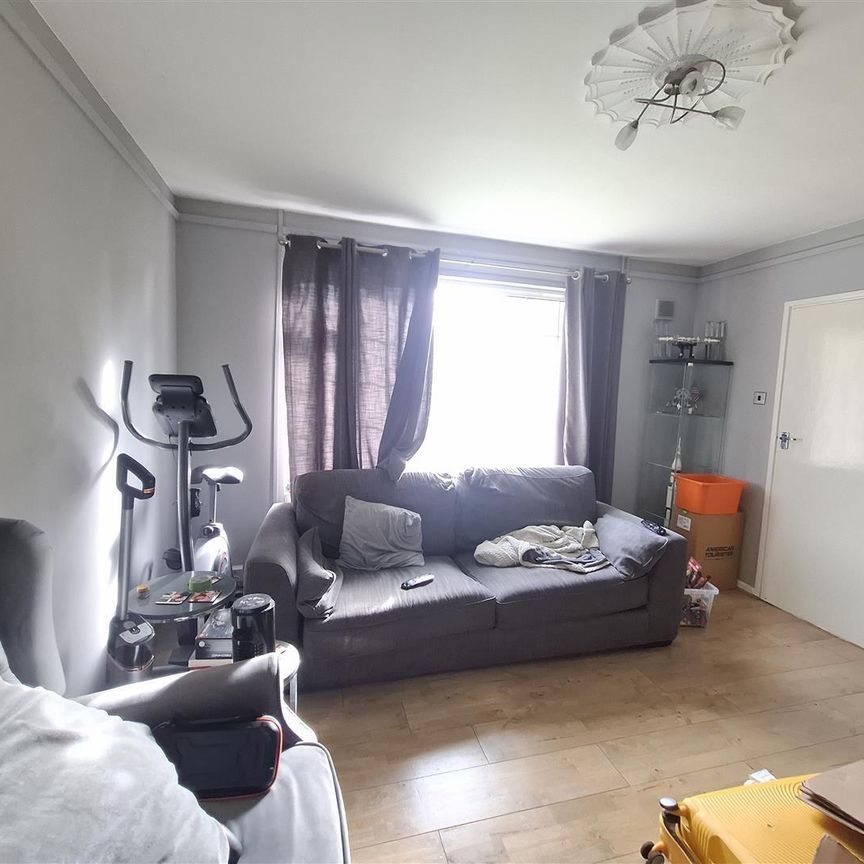 Barnacres Road, Hemel Hempstead - Photo 1