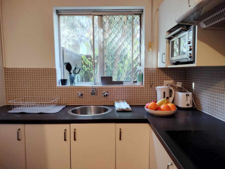 Scarborough - Photo 4