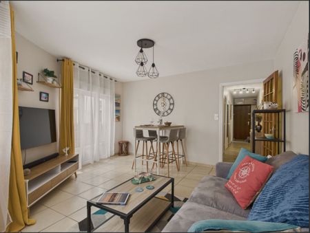 2 pièces - Meublé - 42,36 m² - RDC - Colocation non autorisée - Photo 2