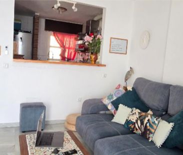 Piso de alquiler en Calle Pío Baroja, 1, Puerto de Estepona - Photo 1