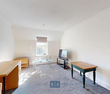 2 bedroom penthouse to rent - Photo 1