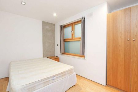 3 bedroom flat to rent - Photo 5