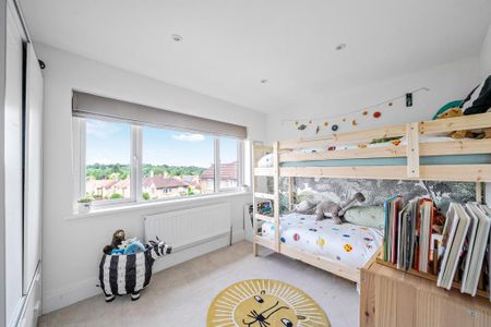 3 bedroom semi-detached house to rent - Photo 5