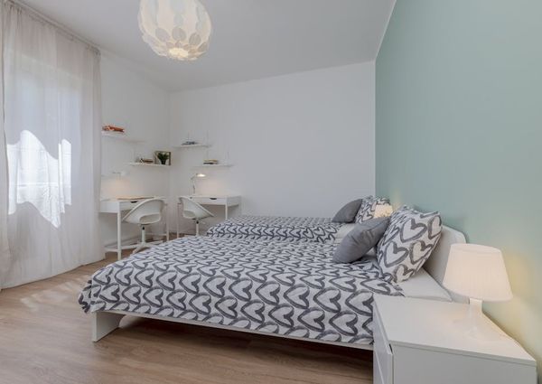 Via Cesare Cremonino, Padova, Veneto 35124