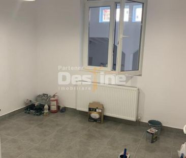 Dacia - Vasile Lascar I Vila 9 camere I Renovata recent - Photo 2