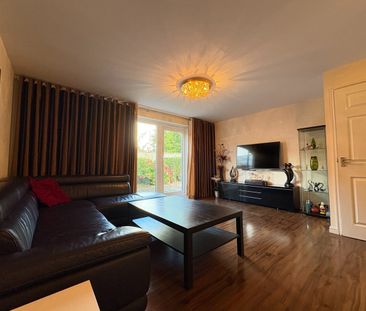 3 Bed Semi-Detached House, Harmony Square, M13 - Photo 1