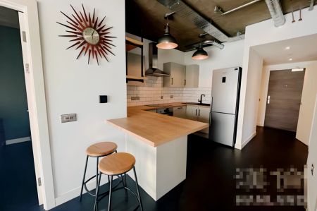 3 Bedroom 2 Bathroom-Standard Room 2 - Photo 5
