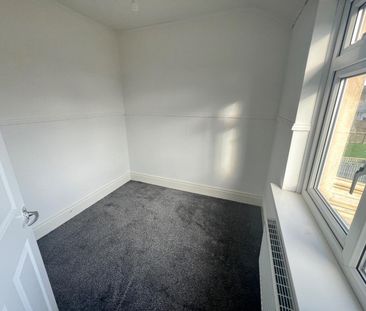 Cuthbert Avenue, Durham - Photo 2